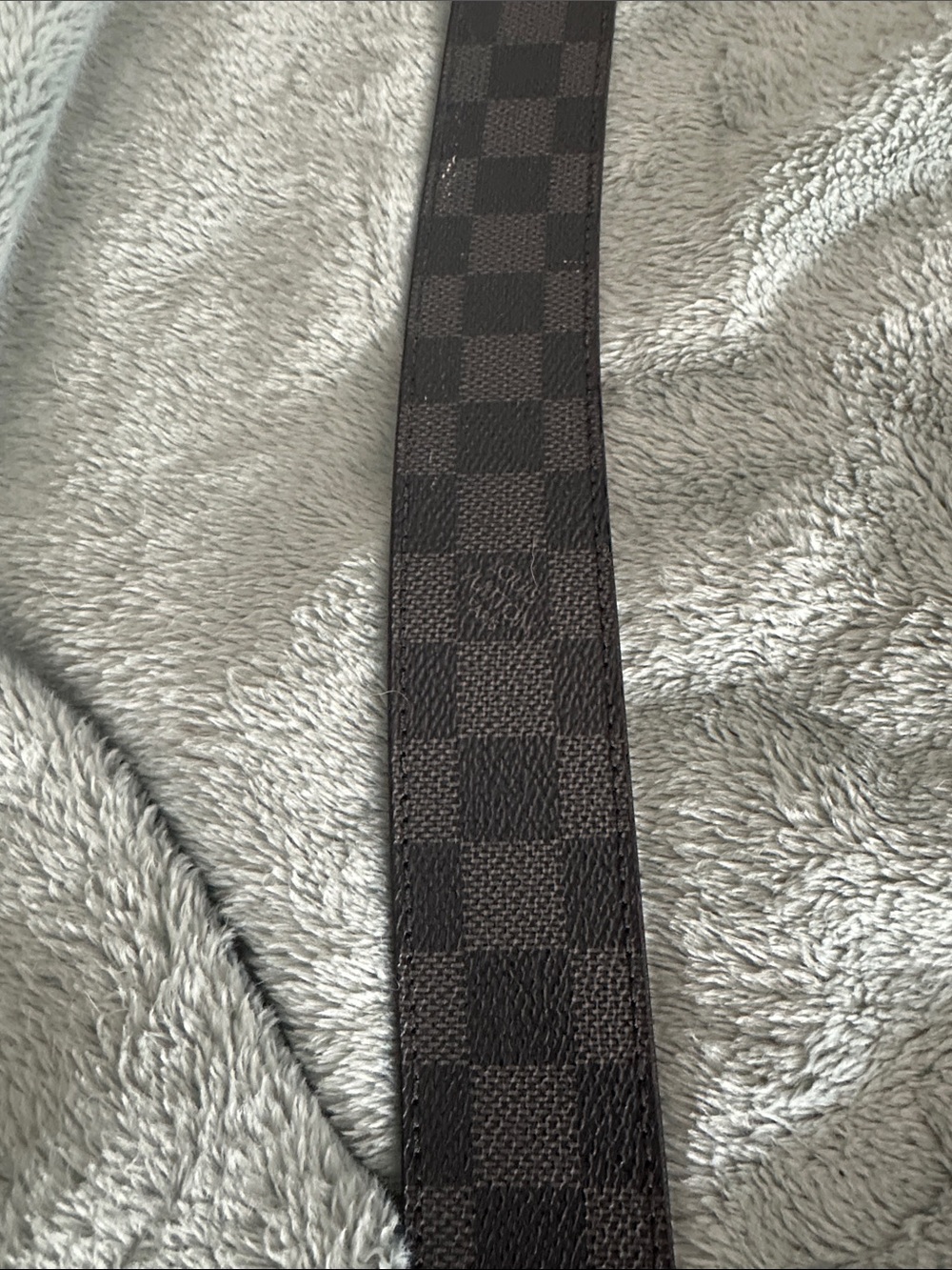 Louis Vuitton Black Damier Signature LV Buckle Men's Belt - Picture 11 of 14